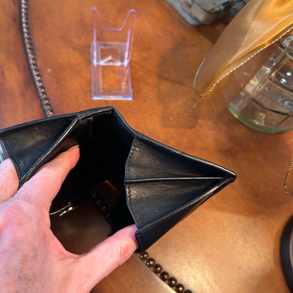 Gucci Heart Leather Wallet - Picture 12 of 13